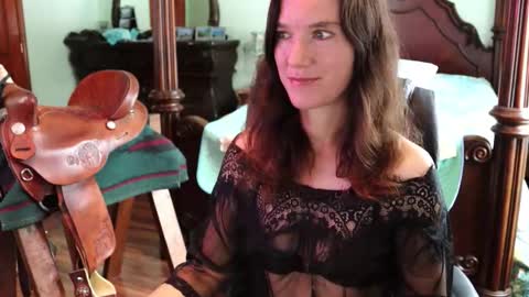 ThornburyRose online show from December 2025 07:22:01 PM