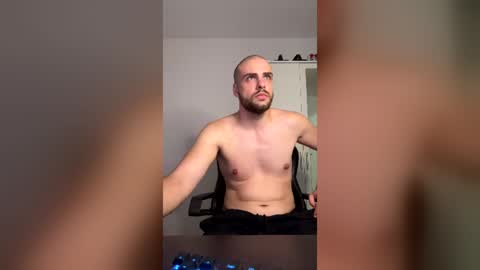 Snapshot of thorodinson03 chatting on June 2026 12:48:02 AM thorodinson03 online show from June 2026 12:48:02 AM