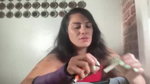 throatyygoat online show from September 2025 01:45:01 PM