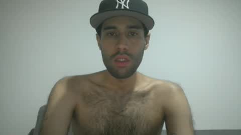 Snapshot of throwawayyourgun chatting on December 2024 06:32:02 PM Luka online show from December 2024 06:32:02 PM