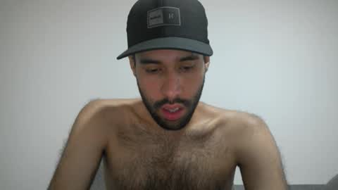 Snapshot of throwawayyourgun chatting on December 2024 05:59:01 PM Luka online show from December 2024 05:59:01 PM