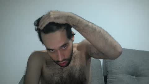 Snapshot of throwawayyourgun chatting on January 2025 09:18:02 PM Luka online show from January 2025 09:18:02 PM