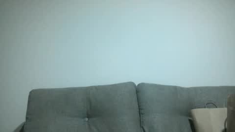 Snapshot of throwawayyourgun chatting on February 2025 10:18:02 PM Luka online show from February 2025 10:18:02 PM