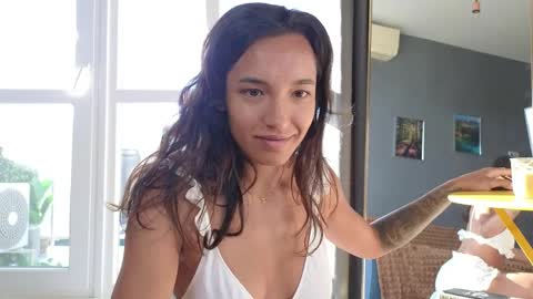 Snapshot of tia_j chatting on May 2026 04:39:02 AM tia_j online show from May 2026 04:39:02 AM