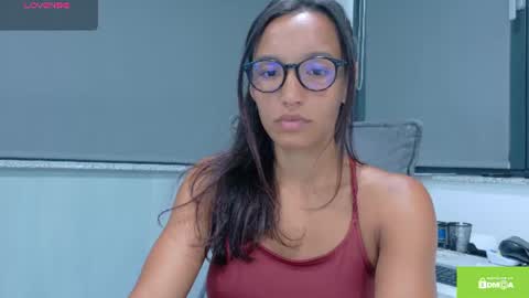 tia_j online show from June 2026 03:57:01 PM