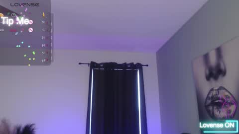 Tia Bella online show from October 2025 08:59:02 PM