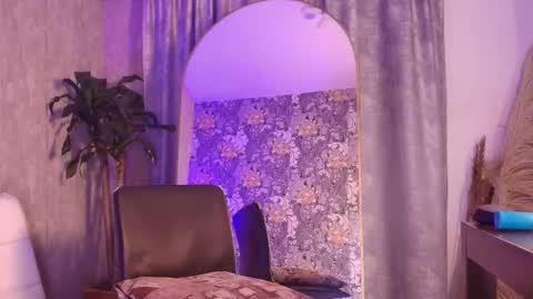   online show from June 2026 03:40:02 AM