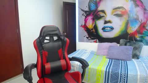 Snapshot of tiana_breeze chatting on October 2025 03:02:02 AM tiana_breeze online show from October 2025 03:02:02 AM