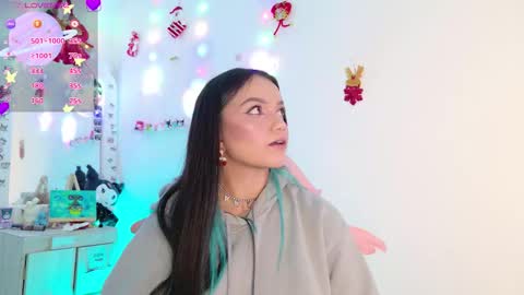 Tiana Le online show from November 2025 01:59:02 AM