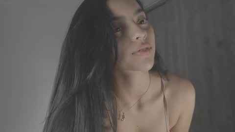 Snapshot of tiaraaa_02 chatting on March 2025 03:12:02 AM Tiaraaa 02 online show from March 2025 03:12:02 AM