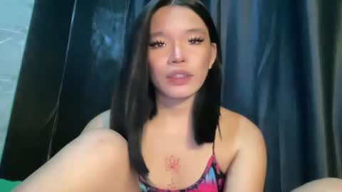 Snapshot of tiaragodhere chatting on May 2026 01:43:02 AM Ms. Tiara online show from May 2026 01:43:02 AM