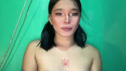 Snapshot of tiaragodhere chatting on May 2026 03:25:01 AM Ms. Tiara online show from May 2026 03:25:01 AM