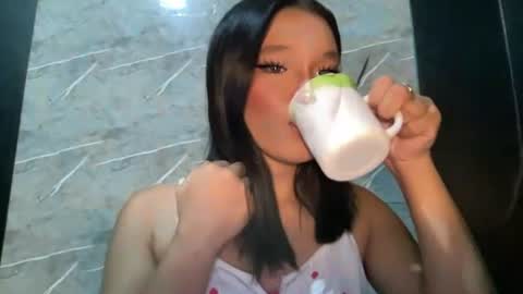 Snapshot of tiaragodhere chatting on May 2026 10:22:01 AM Ms. Tiara online show from May 2026 10:22:01 AM