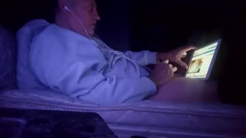 Snapshot of tibennn74999 chatting on January 2025 07:03:01 AM tibennn74999 online show from January 2025 07:03:01 AM