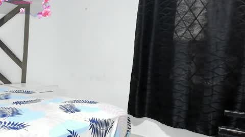 Tifani brown online show from February 2026 12:04:02 PM