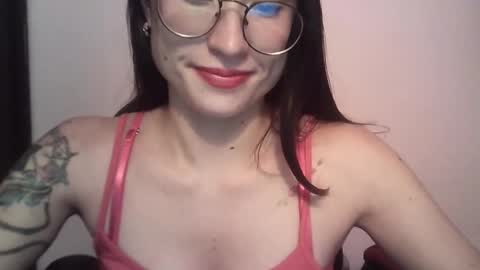 Snapshot of tifanny_a chatting on February 2025 11:04:02 PM Tifanny online show from February 2025 11:04:02 PM