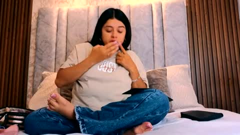 Tiff3 online show from April 2026 08:54:02 PM