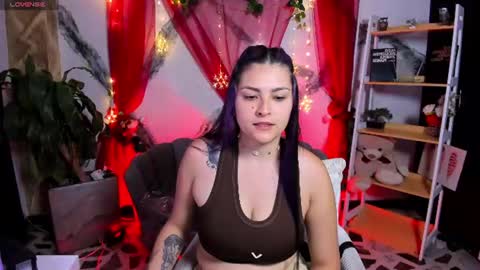 Snapshot of tifanywhite1_ chatting on June 2026 04:04:02 AM online show from June 2026 04:04:02 AM