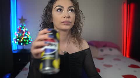 Tiffany online show from December 2024 09:47:02 PM