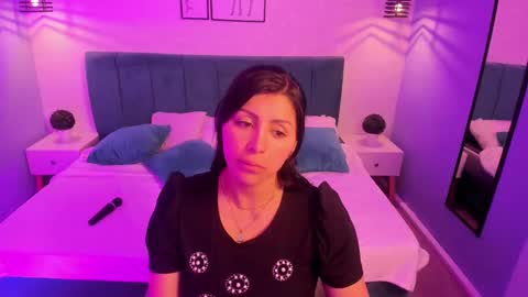 Snapshot of tiffani__love chatting on February 2025 12:00:02 PM Tiffany online show from February 2025 12:00:02 PM