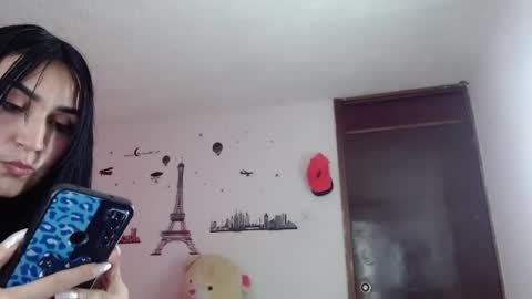 Snapshot of tiffani_williams chatting on February 2025 09:18:02 PM tifany online show from February 2025 09:18:02 PM