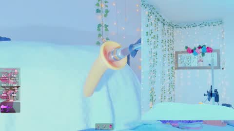 Tiffanny online show from October 2025 09:27:01 AM