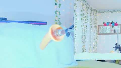 Tiffanny online show from October 2025 09:29:02 AM