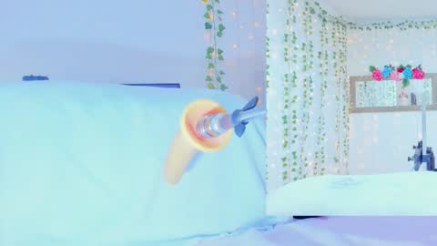 Tiffanny online show from October 2025 09:29:02 AM
