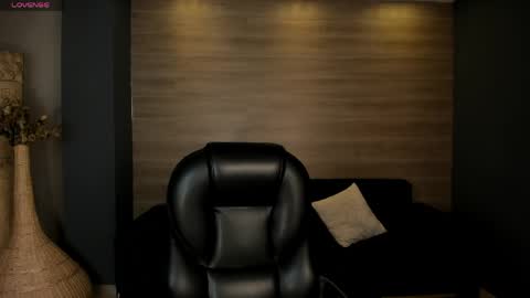 Tiffanny Sins online show from April 2026 03:19:01 AM