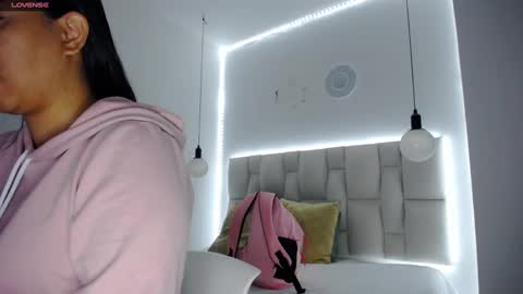 Snapshot of tiffany___pink chatting on February 2025 08:11:02 PM tiffany online show from February 2025 08:11:02 PM