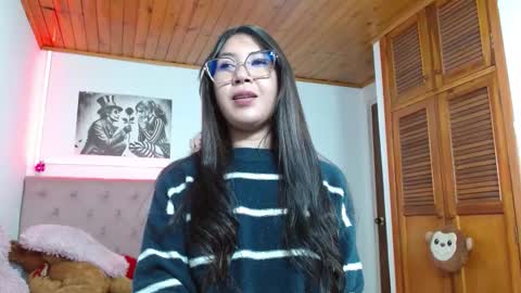 Tifanny online show from October 2025 04:40:02 AM