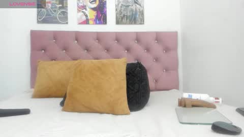 tiffany  online show from December 2025 01:02:02 AM