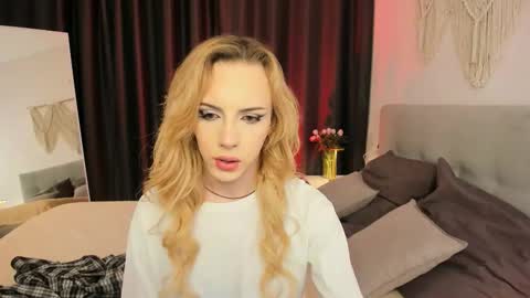 Tiffany online show from March 2026 08:25:01 PM