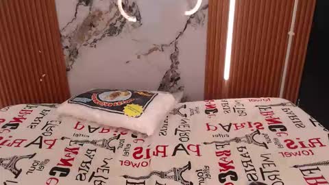 STEFANNY WELL online show from December 2025 12:25:02 PM