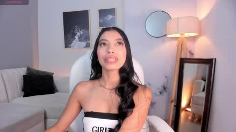 tiffany_low online show from April 2026 03:31:02 PM