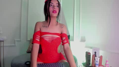 tiffany_sander online show from December 2024 03:37:01 AM