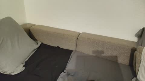 tiffany online show from April 2026 01:42:02 AM