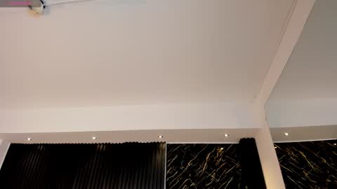 tiffanyhoustton online show from February 2026 11:40:01 AM