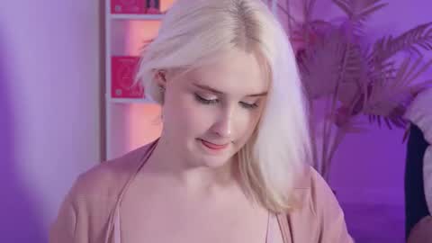 tiffanyjons online show from March 2026 05:41:02 PM