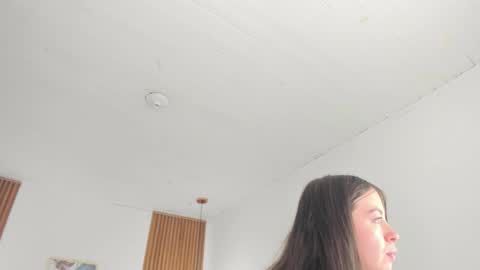 Tiffany online show from December 2025 01:16:01 PM