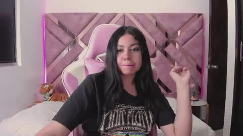 Snapshot of tigerbaby_ chatting on June 2026 01:28:02 AM Ana online show from June 2026 01:28:02 AM