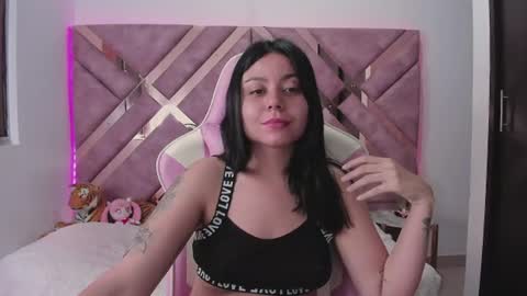 Snapshot of tigerbaby_ chatting on June 2026 04:10:01 PM Ana online show from June 2026 04:10:01 PM