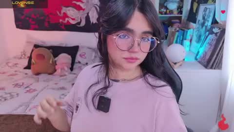 Snapshot of tigerlily__1 chatting on June 2026 02:21:02 PM Lilith online show from June 2026 02:21:02 PM
