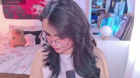 Snapshot of tigerlily__1 chatting on June 2026 04:57:01 PM Lilith online show from June 2026 04:57:01 PM
