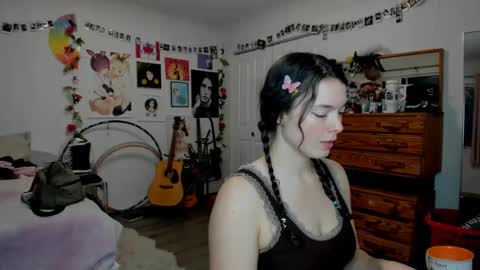 Snapshot of tiggerrosey chatting on January 2025 12:45:01 AM All my Links online show from January 2025 12:45:01 AM