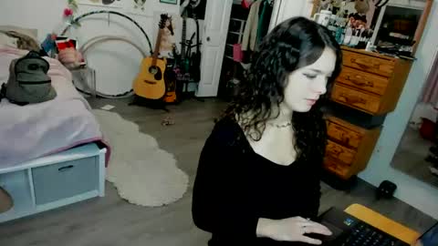 Snapshot of tiggerrosey chatting on January 2025 02:30:02 AM All my Links online show from January 2025 02:30:02 AM