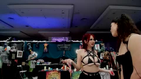 Snapshot of tiggerrosey chatting on February 2025 11:06:01 PM All my Links online show from February 2025 11:06:01 PM