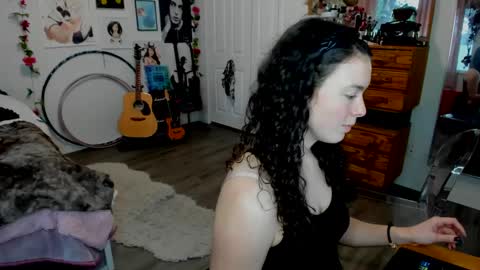 Snapshot of tiggerrosey chatting on February 2025 10:59:01 PM All my Links online show from February 2025 10:59:01 PM