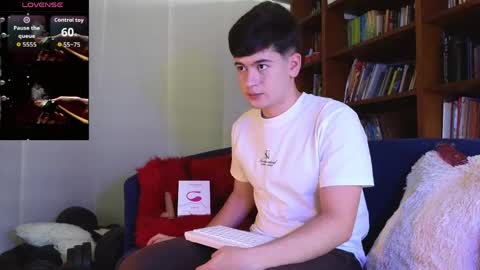 Camilo online show from April 2026 08:10:01 PM