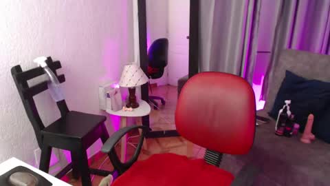 Snapshot of tiinajonus_ chatting on May 2026 03:55:02 AM tiinajonus_ online show from May 2026 03:55:02 AM